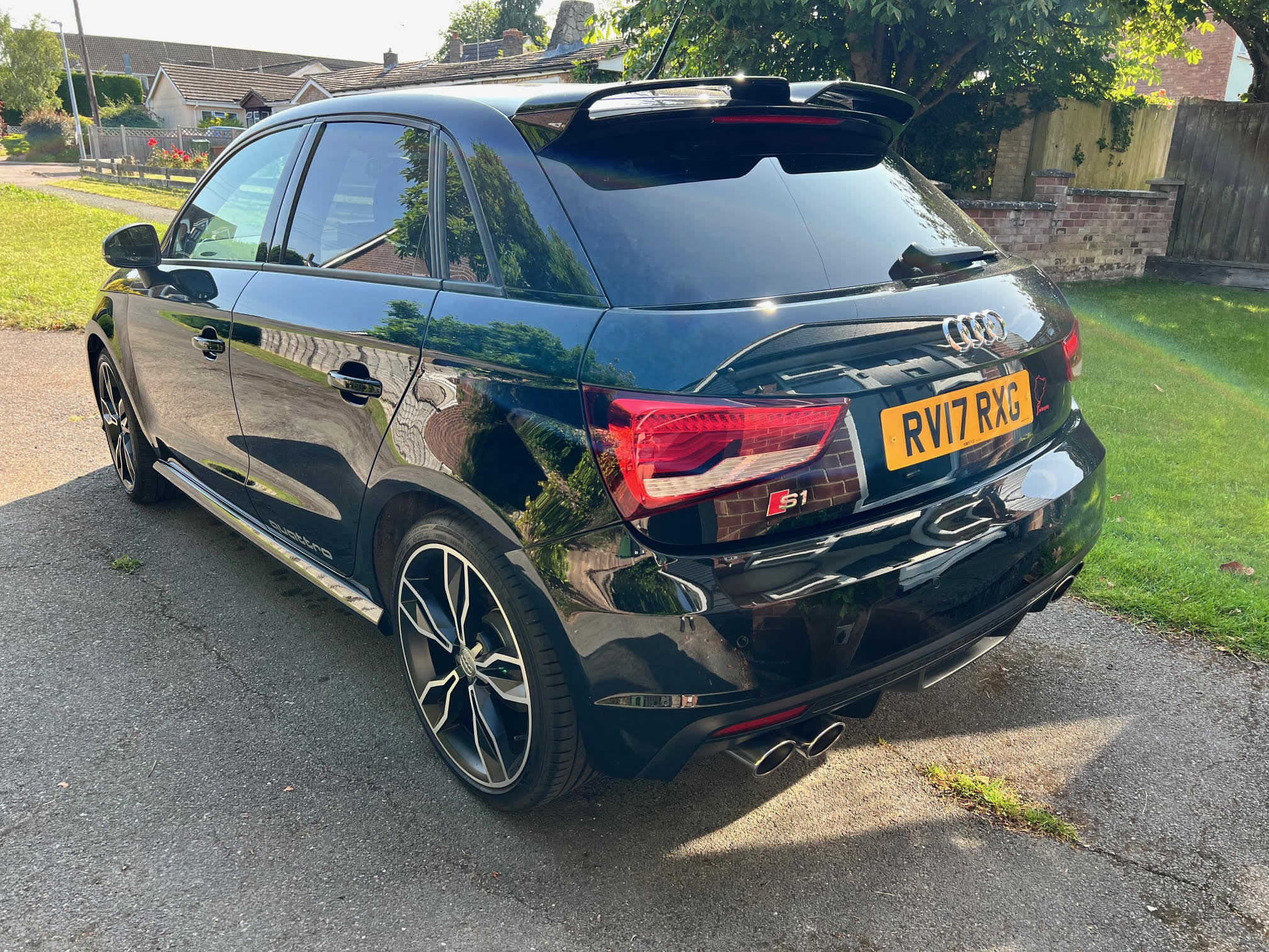 Car rear - pax side
