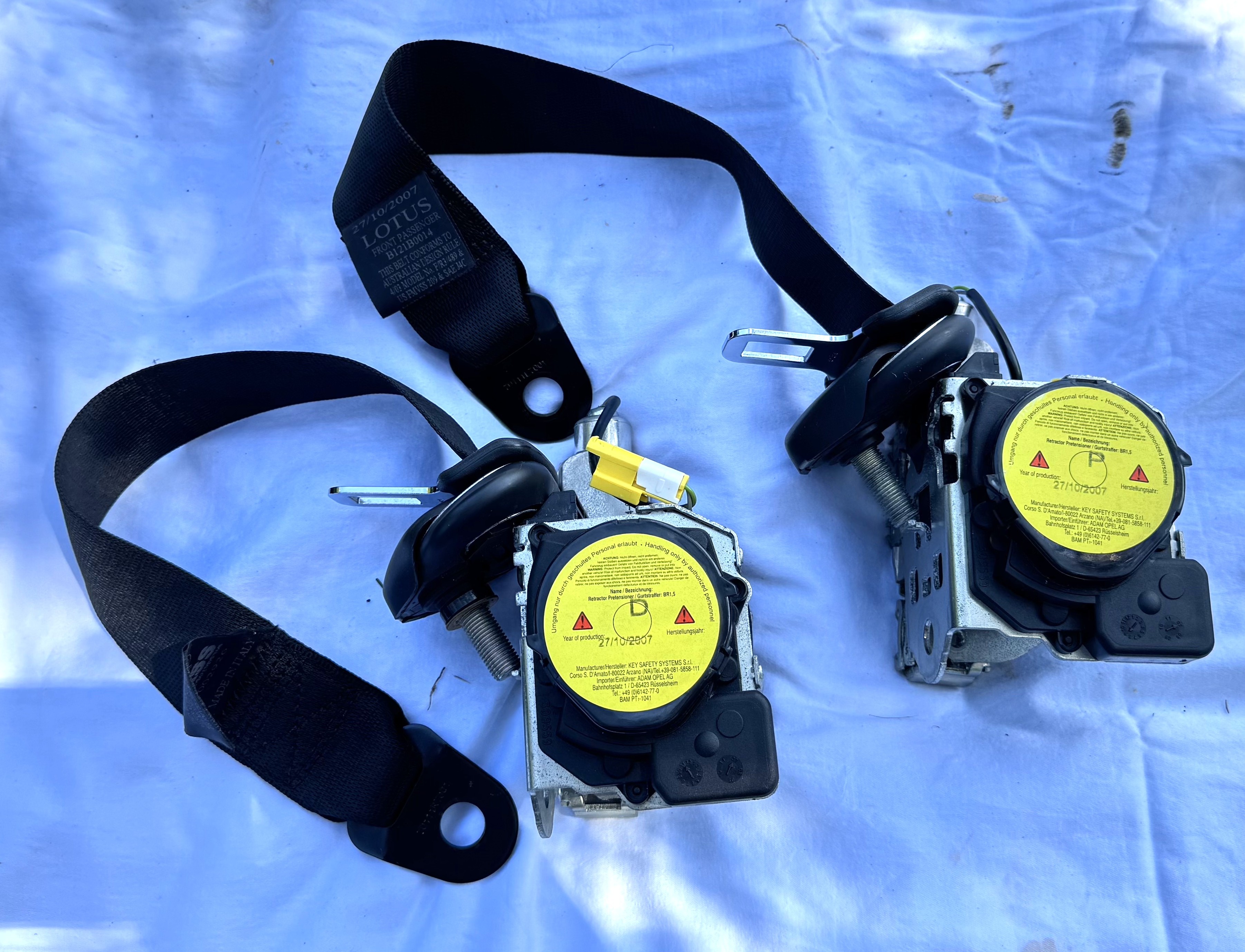 Exige S2 Seatbelts 03