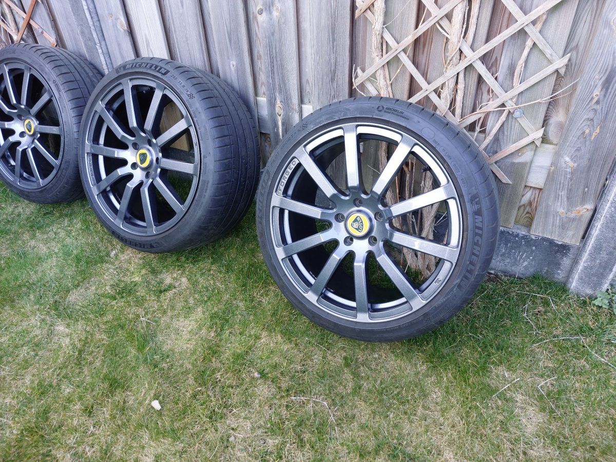 20260303_165718_resized